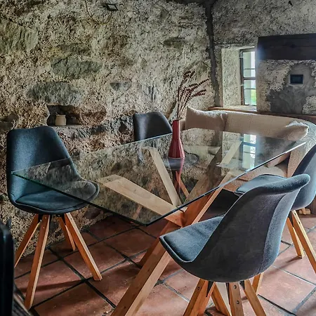 Di Montagna In Pietra - Vakantiehuis