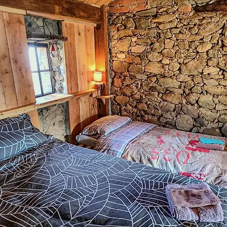 Di Montagna In Pietra - * Val di Chy