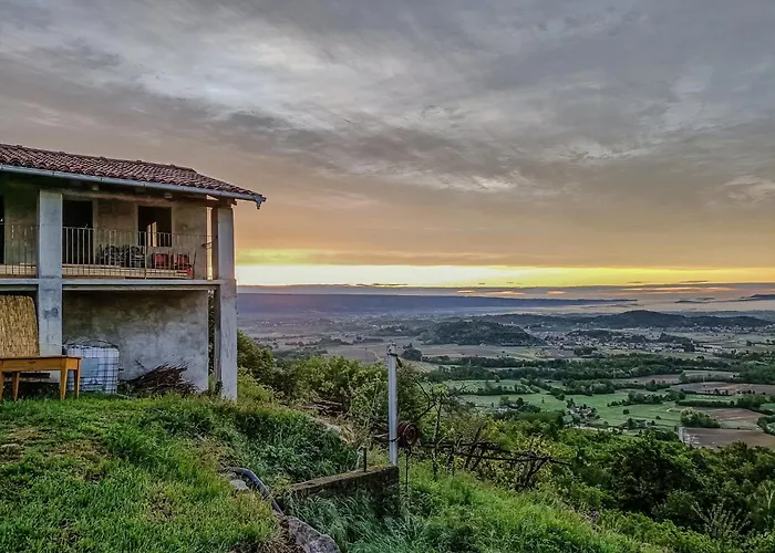 Di Montagna In Pietra - * Val di Chy